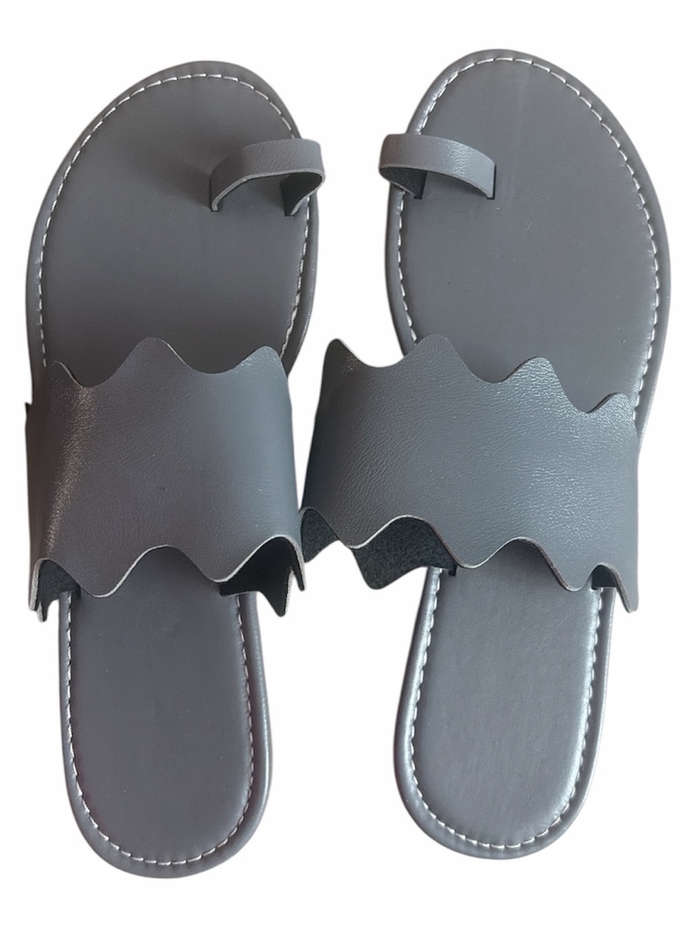 Classic Gray Scalloped Toe-Ring Women's Slide Sandals